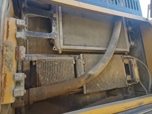 徐工XE490D履帶式挖掘機