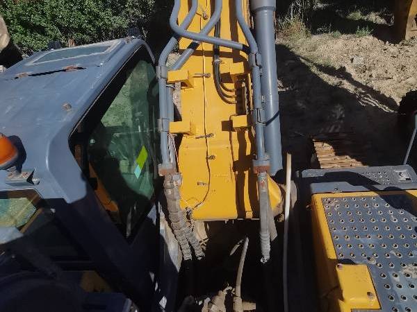 徐工XE490D履帶式挖掘機