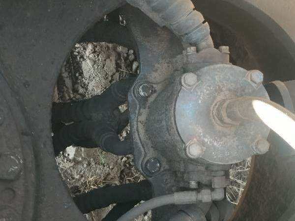 徐工XE490D履帶式挖掘機