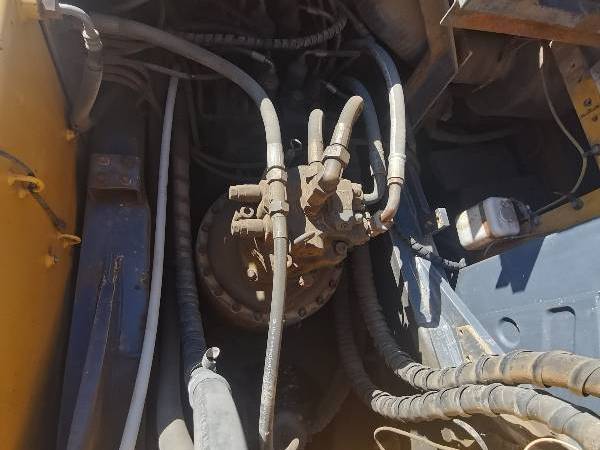 徐工XE490D履帶式挖掘機