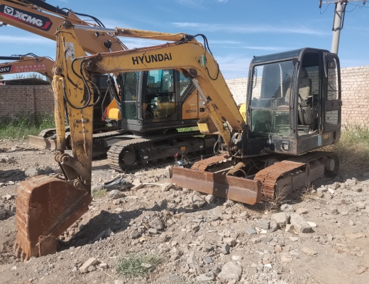 现代R60-7履带式挖掘机