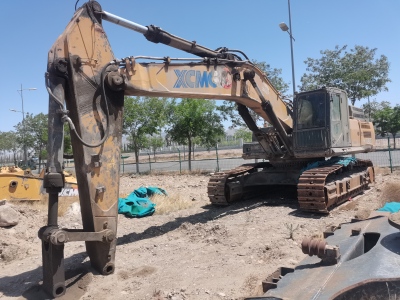 徐工XE490D履帶式挖掘機(jī)