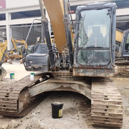 徐工XE200DA履带式挖掘机