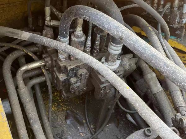 神鋼SK350LC履帶式挖掘機