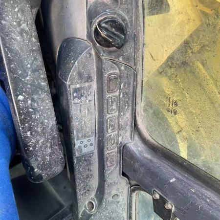 神钢SK350LC履带式挖掘机