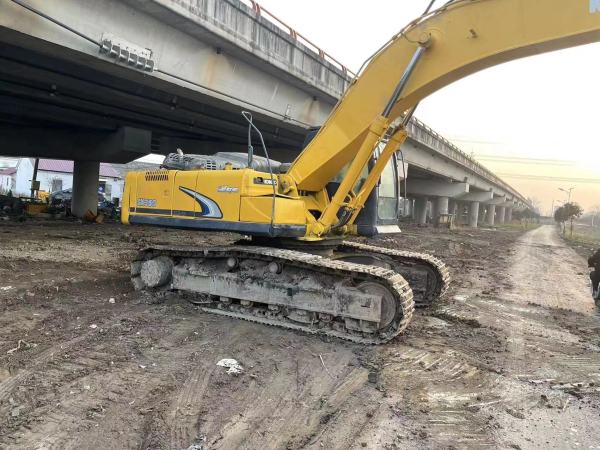 神鋼SK350LC履帶式挖掘機