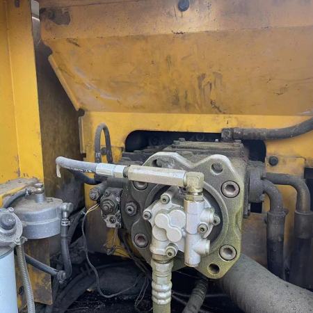 神钢SK350LC履带式挖掘机