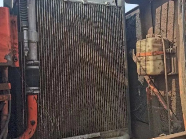 斗山DH215-7履帶式挖掘機