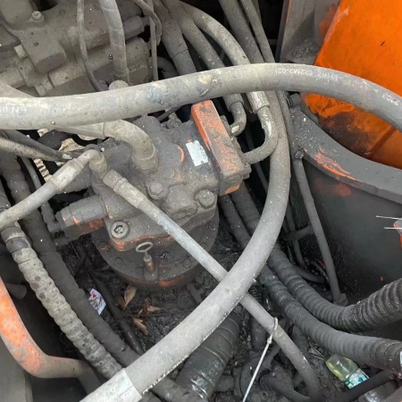 斗山DH215-7履带式挖掘机