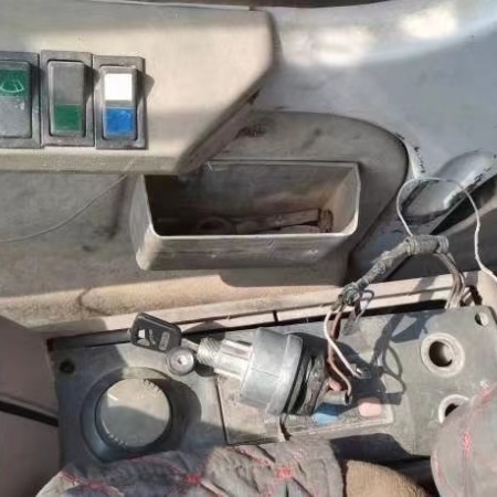 斗山DH215-7履带式挖掘机