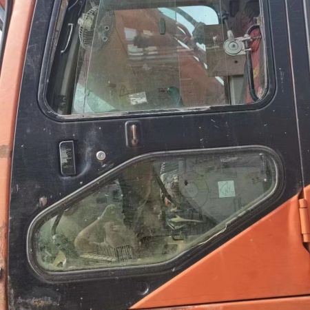 斗山DH215-7履带式挖掘机