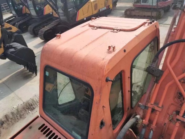 斗山DH215-7履帶式挖掘機