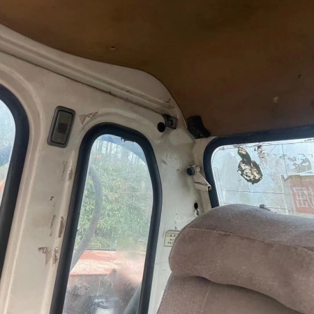 斗山DH215-7履带式挖掘机