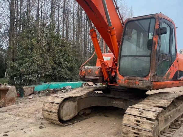 斗山DH215-7履帶式挖掘機