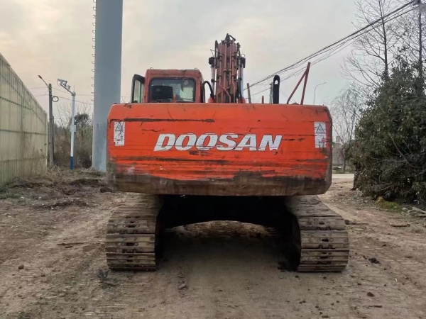 斗山DH215-7履帶式挖掘機