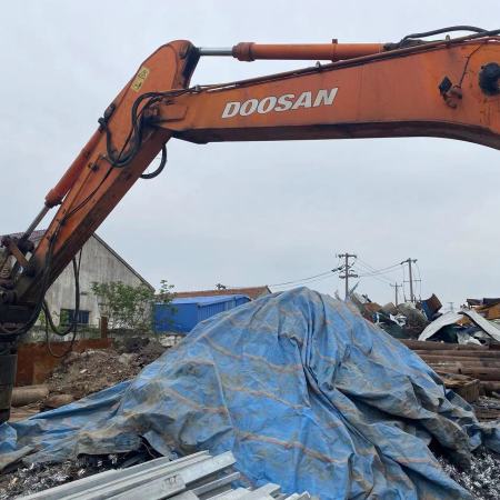 斗山DH215-7履带式挖掘机