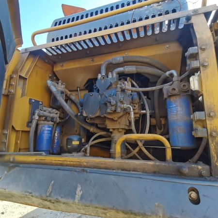 徐工XE520DK履带式挖掘机