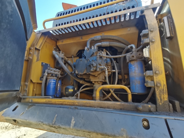 徐工XE520DK履帶式挖掘機(jī)