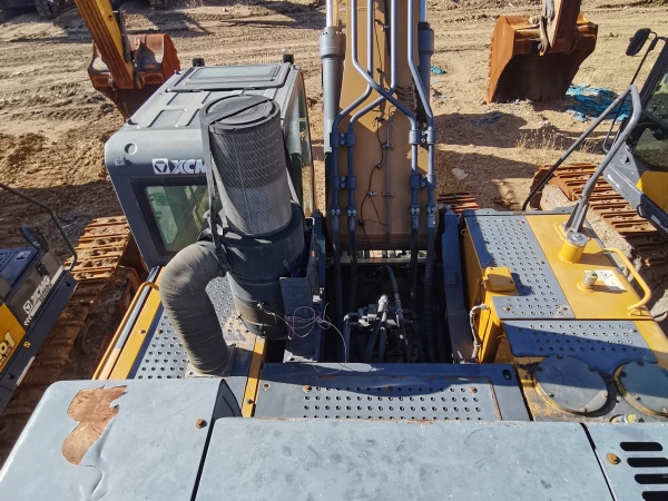 徐工XE520DK履帶式挖掘機(jī)