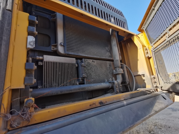 徐工XE520DK履帶式挖掘機(jī)