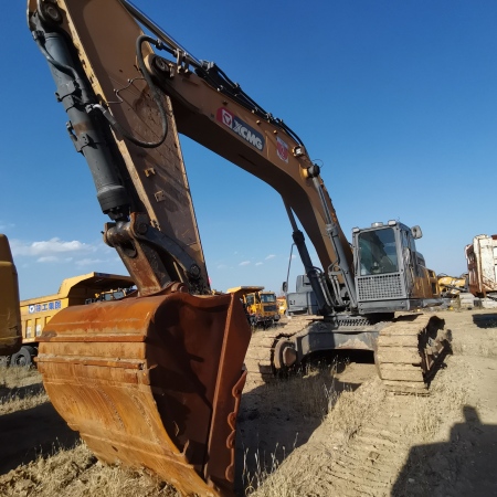 徐工XE520DK履带式挖掘机