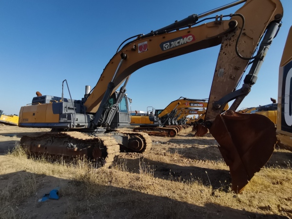 徐工XE520DK履帶式挖掘機(jī)