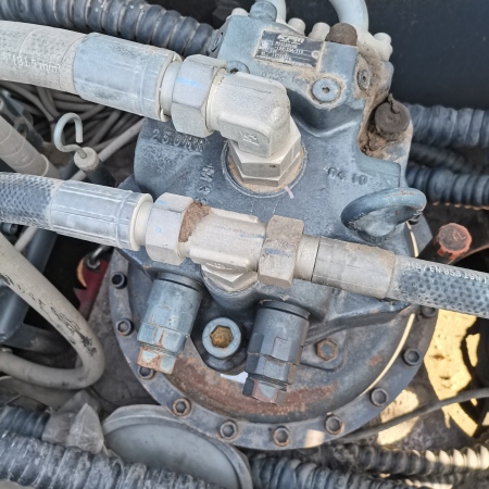 徐工XE520DK履带式挖掘机