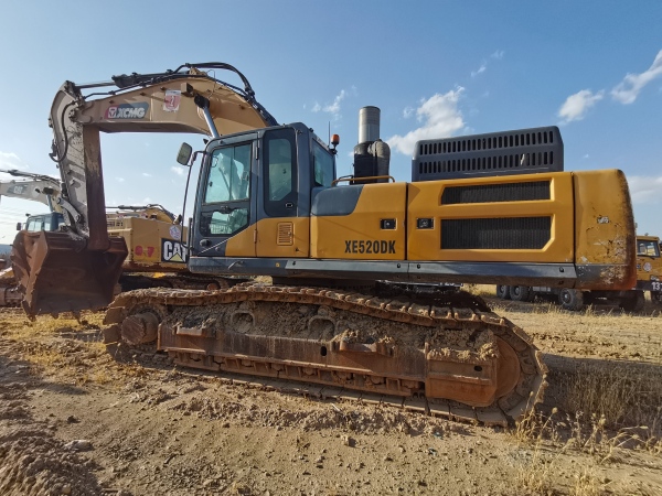 徐工XE520DK履帶式挖掘機(jī)
