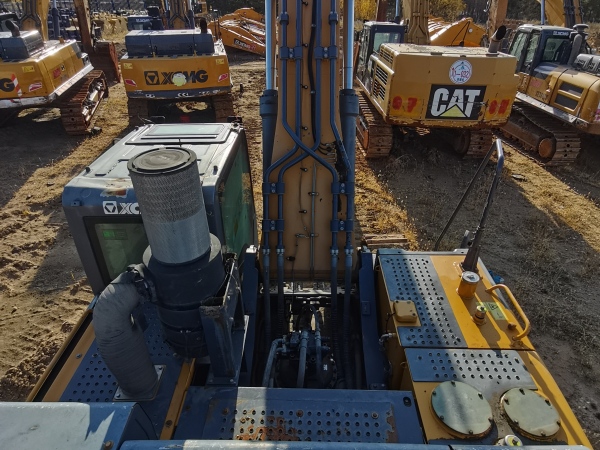 徐工XE520DK履帶式挖掘機(jī)