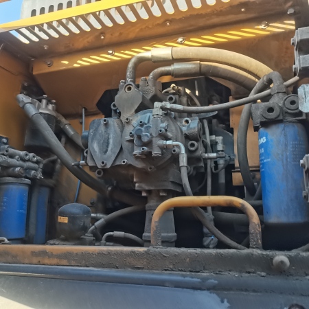 徐工XE520DK履带式挖掘机