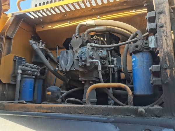 徐工XE520DK履帶式挖掘機(jī)