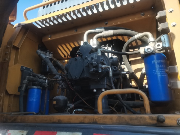 徐工XE520DK履帶式挖掘機(jī)