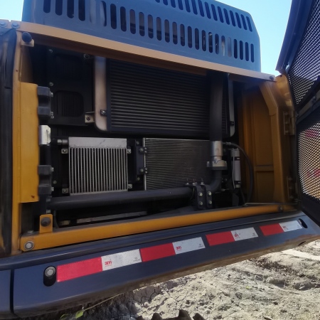 徐工XE520DK履带式挖掘机