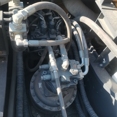 徐工XE520DK履带式挖掘机