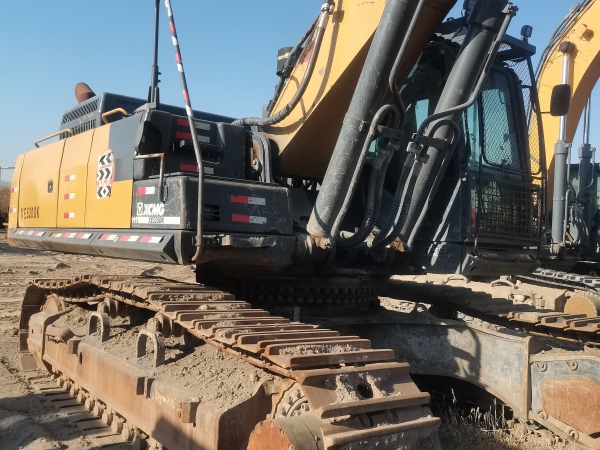 徐工XE520DK履帶式挖掘機(jī)