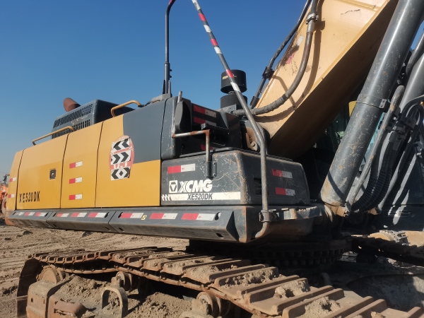 徐工XE520DK履帶式挖掘機(jī)