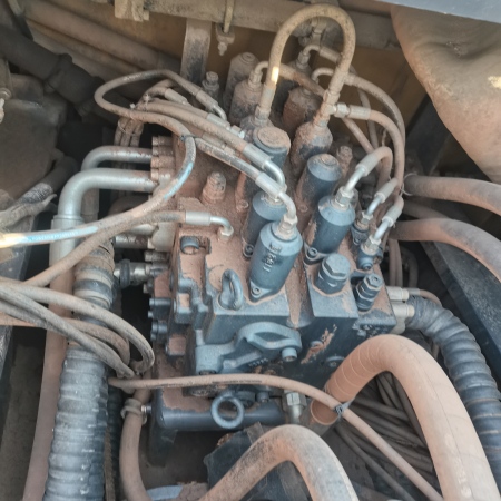 徐工XE520DK履带式挖掘机