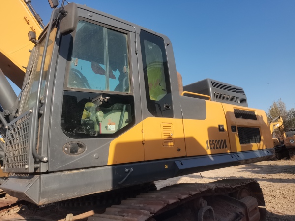 徐工XE520DK履帶式挖掘機(jī)