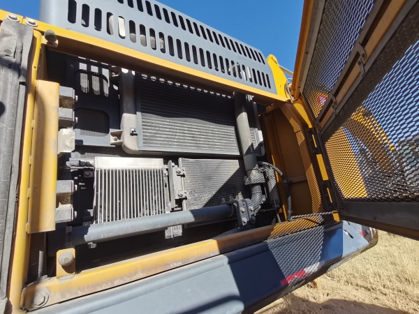 徐工XE550DK履帶式挖掘機(jī)