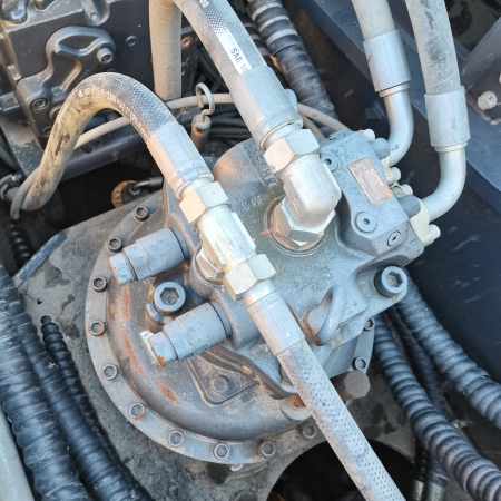 徐工XE550DK履带式挖掘机