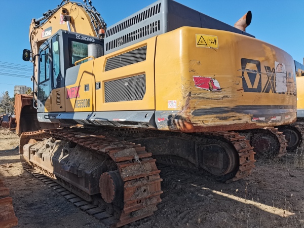 徐工XE550DK履帶式挖掘機(jī)