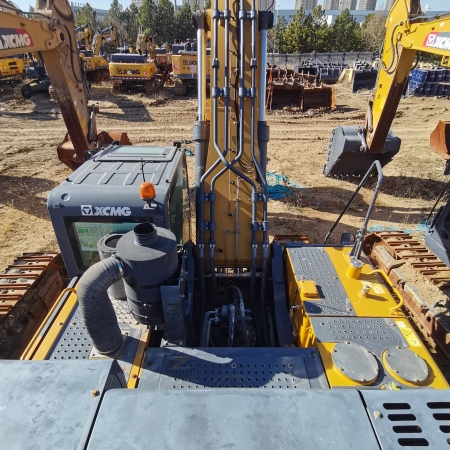 徐工XE550DK履带式挖掘机