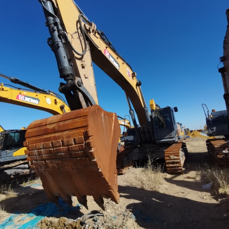 徐工XE550DK履带式挖掘机