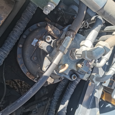 徐工XE490D履带式挖掘机