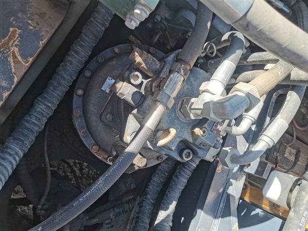 徐工XE490D履帶式挖掘機(jī)