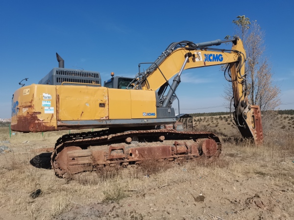 徐工XE490D履帶式挖掘機(jī)
