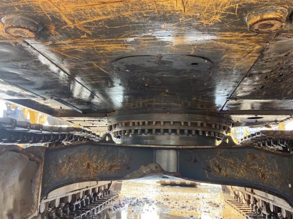 徐工XE400DK履帶式挖掘機