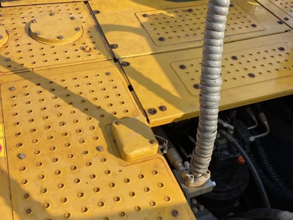 徐工XE400DK履帶式挖掘機