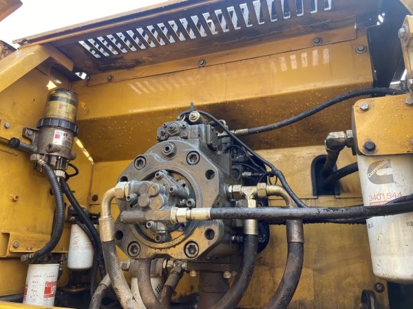 徐工XE400DK履帶式挖掘機