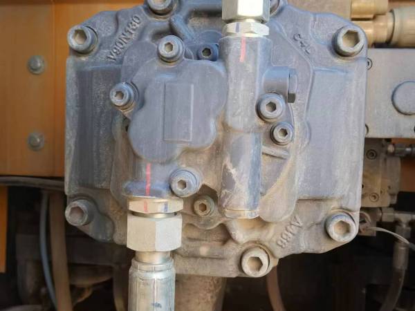 徐工XE200DA履帶式挖掘機(jī)